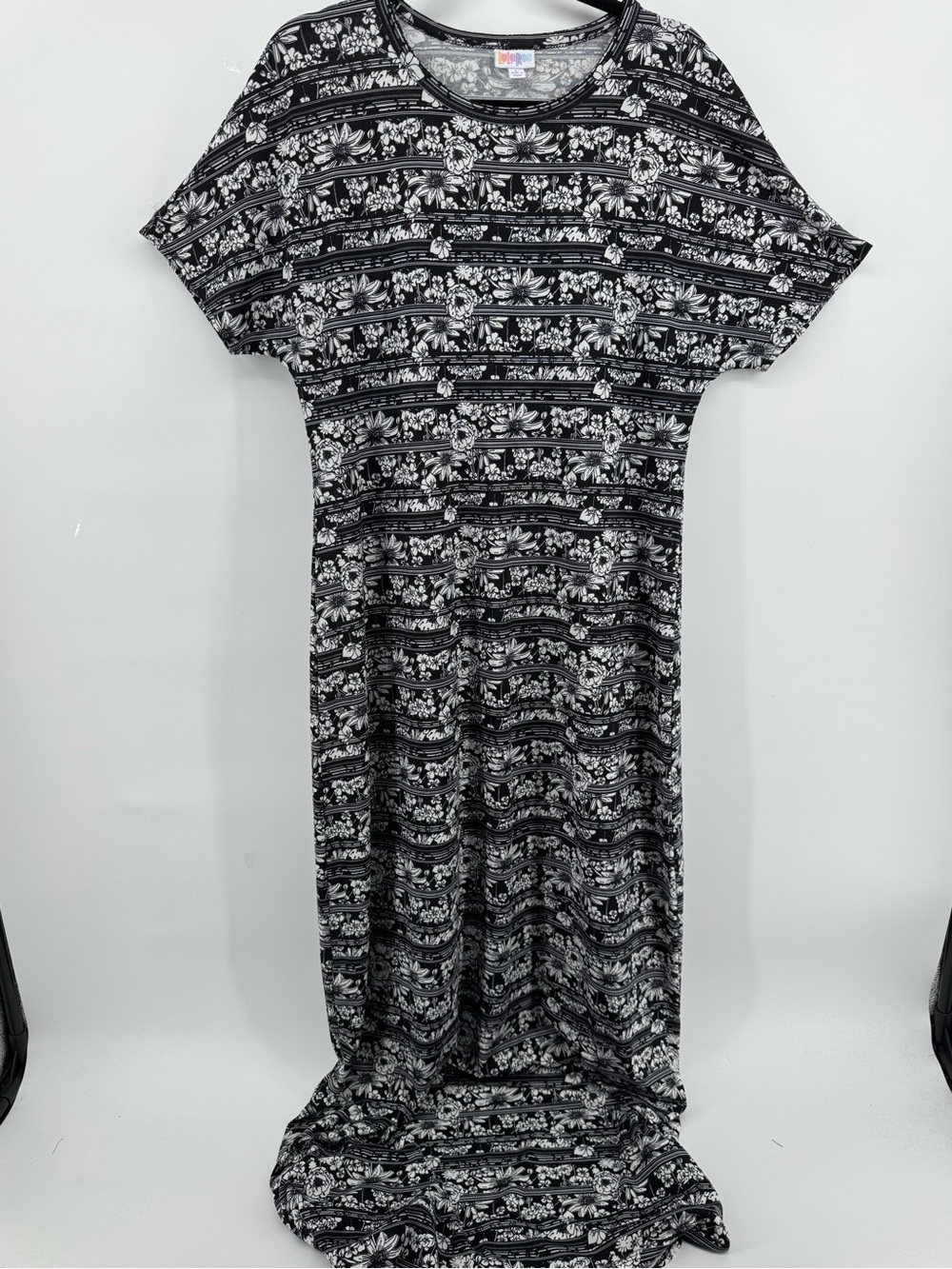 LuLaRoe Black and White Floral Stripe Maxi Dress Boho Women's Size Large